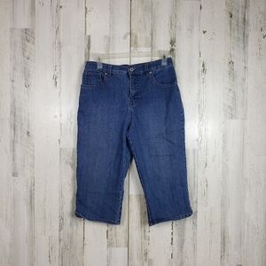 3/$15 Gloria Vanderbilt Amanda skimmer capri jeans size 6